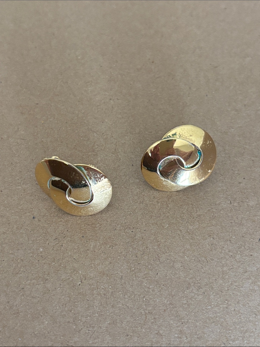 Vintage Vendome Gold Swirl Clip-On Earrings